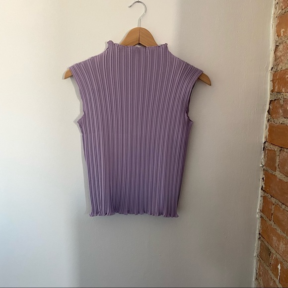 SOLD NICOLA y2k high neck pleated lavender tank - Picture 2 of 4